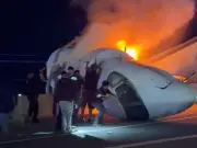 Business Jet Crashes on Texas Highway, One Dead, Passengers Rescued