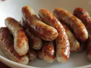 Chef's 15-Minute Method for Juicy, Crispy Sausages This Summer