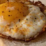 Chef's Secret: Use Rapeseed Oil for Perfect Fried Eggs Every Time