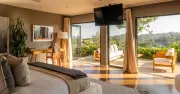 Chris Evans Cuts Price of £5.2M Hollywood Mansion by £500K