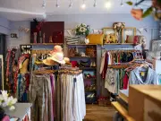 Dad Finds $40 Gift Cards in $6 Charity Shop Jacket