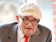 David Hockney, Legendary British Artist, Dies at 88