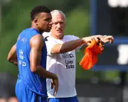 Deschamps Shields Mbappé Amid Political Scrutiny Before World Cup Opener
