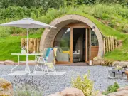 Dog-Friendly Hobbit-Style Holiday Home in Wales 'Just Magical' with 'Spectacular' Views