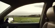 Drivers Unaware of Hidden Window Trick to Cool a Boiling Car Quickly
