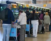 Early Summer Holiday Bookings Drop in UK Travel Industry