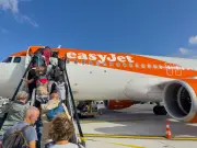 easyJet Urges Passengers to Check Hold Luggage Before Flights