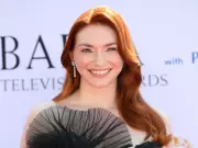 Eleanor Tomlinson's Life: Hidden Talent, Famous Dad, and New Thriller