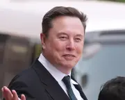 Elon Musk Loses Trillionaire Status as SpaceX and Tesla Stocks Drop
