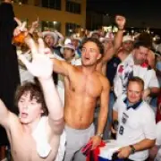 England Fans Sink 5,000 Beers and Vandalise Plant Pots in Dallas Pub Before Croatia Clash