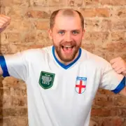 England Superfan Gets Thomas Tuchel's Bald 'Island' Haircut for World Cup