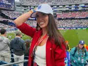 England WAG Jokes to Roy Keane After Wardrobe Malfunction Leaves Her Braless