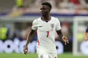 England's Saka Trains Alone Ahead of Ghana Clash Amid Fitness Concerns