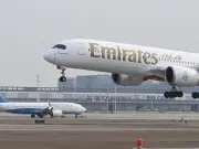 Expert Predicts Emirates, Etihad, Qatar Airways Push After FCDO Travel Update