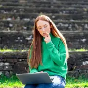 Freelancing Expert Reveals How to Escape the 9-to-5 Grind