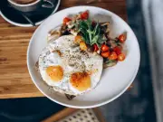 Fried Eggs Tastier with Double Cream Instead of Butter or Oil