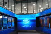 FTSE 100 Rises Amid US Inflation, WH Smith Profit Warning Hits Shares