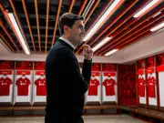 Heskey Warns Iraola of 'Immense' Liverpool Pressure