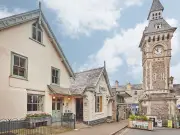 Holidaymakers Love 200-Year-Old Cottage in Welsh Book Town