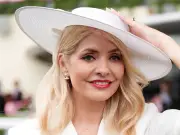 Holly Willoughby Flashes Sweary Phone Message at Royal Ascot