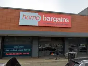 Home Bargains £3 Lint Remover Keeps Clothes and Furniture Pristine