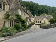 I visited UK's prettiest village Castle Combe but one thing put me off