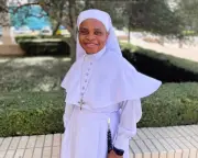 ICE Releases Texas Nun Arrested While Walking to Church in Habit
