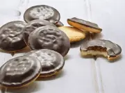 Jaffa Cake Fans Flock to Asda for New £2.50 Jaffa Cookies Spin-Off