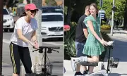 Jennifer Garner Helps Injured Daughter Violet Affleck in LA