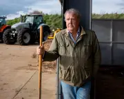 Jeremy Clarkson Reveals Aggressive Prostate Cancer Diagnosis in New Farm Show