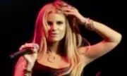 Jessica Simpson Opens Up About Alcoholism and Debuts New Song in Concert