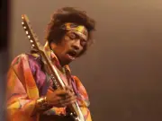 Jimi Hendrix's Everyday Life Revealed in New London Exhibition