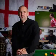 Joe Cole surprises Margate pub goers ahead of England World Cup friendly