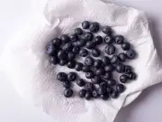 Keep Blueberries Fresh Longer with Simple Glass Jar Storage Swap