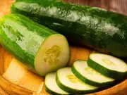 Keep Cucumbers Fresh Up to Two Weeks with Metal Spoon Hack