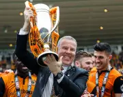 Kenny Jackett, former Wales and Watford player and manager, dies at 64