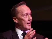 Lee Dixon's BBC Axe and Apology to US Viewers After Controversial Comment