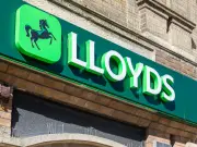 Lloyds Bank Offers Up to £5,000 Cashback in First-Ever Pension Transfer Deal