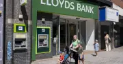 Lloyds Offers Up to £5,000 Cashback in First-Ever Pension Transfer Deal