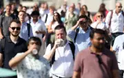 London Heatwave Sparks Record 642 Life-Threatening Emergencies in Single Day