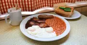 London's Regency Cafe Serves World's Top 5 Full English Breakfast