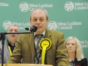 Long-serving SNP councillor quits party to sit as Independent in West Lothian