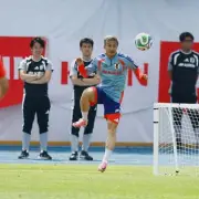 Maeda warns Dumfries as Celtic face Ghedjemis transfer decision