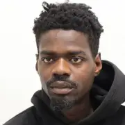 Manhunt After Inmate Attacks Guard and Escapes Prison Van in London