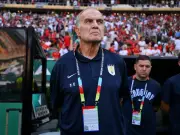 Marcelo Bielsa Substitutes Fernando Muslera at Half-Time in World Cup Clash