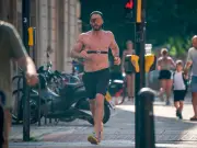 Met Office Extends Amber Heat Warning, Urges No Exercise 11am-3pm
