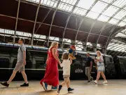 Met Office Extends Red Heatwave Alert for 22 Areas Including London