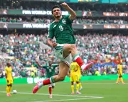 Mexico Beat Nine-Man South Africa in World Cup Opener Amid Chaos