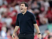 Michael Owen Backs Andoni Iraola to Lead Liverpool Title Charge