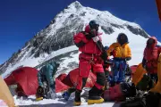 Mount Everest Records Busiest Season Ever with 1,000 Climbers
